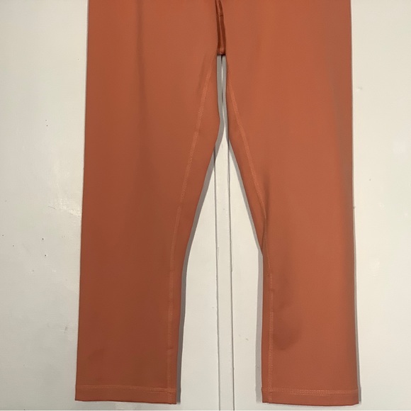 ZELLA Studio Lite Crop Leggings in Orange - Picture 4 of 11